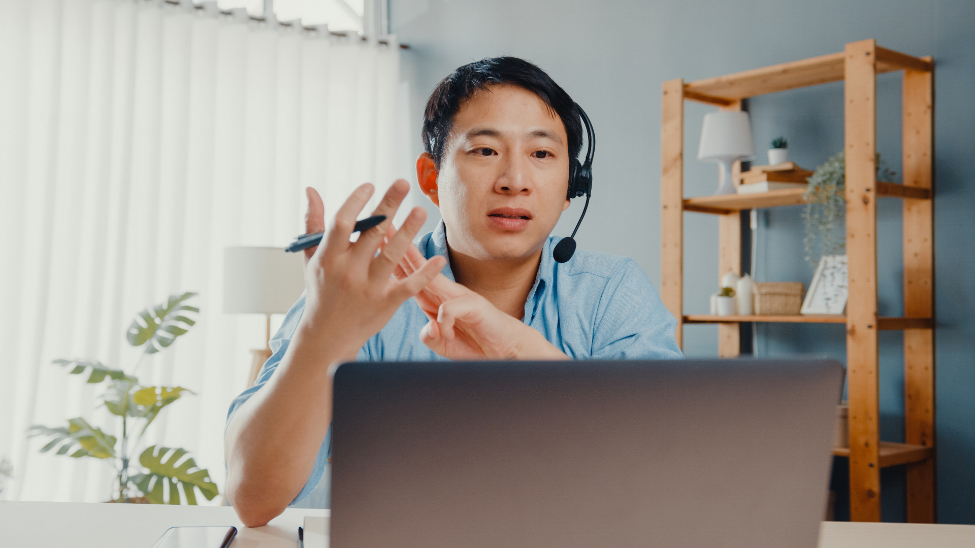 Marketing strategist on a Zoom consultation with an institution leader